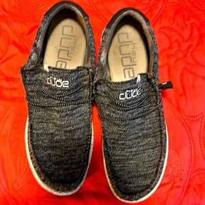 Men’s Hey Dudes size 13